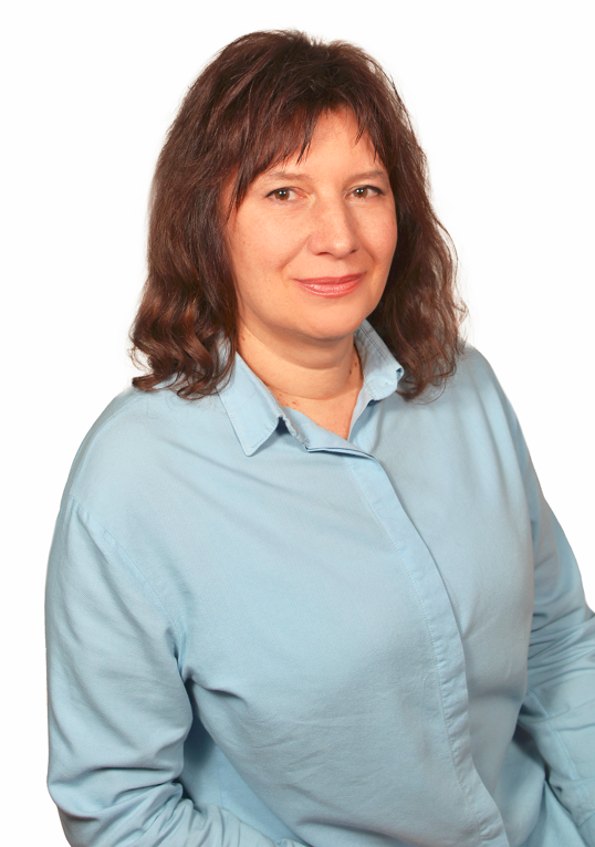 Попова Светлана Андреевна.